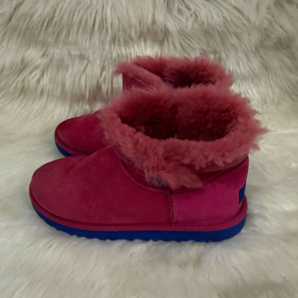 UGG Bailey Button Pink Suede Shearling Lined Ankle Boots Women’s US 4 EU 34